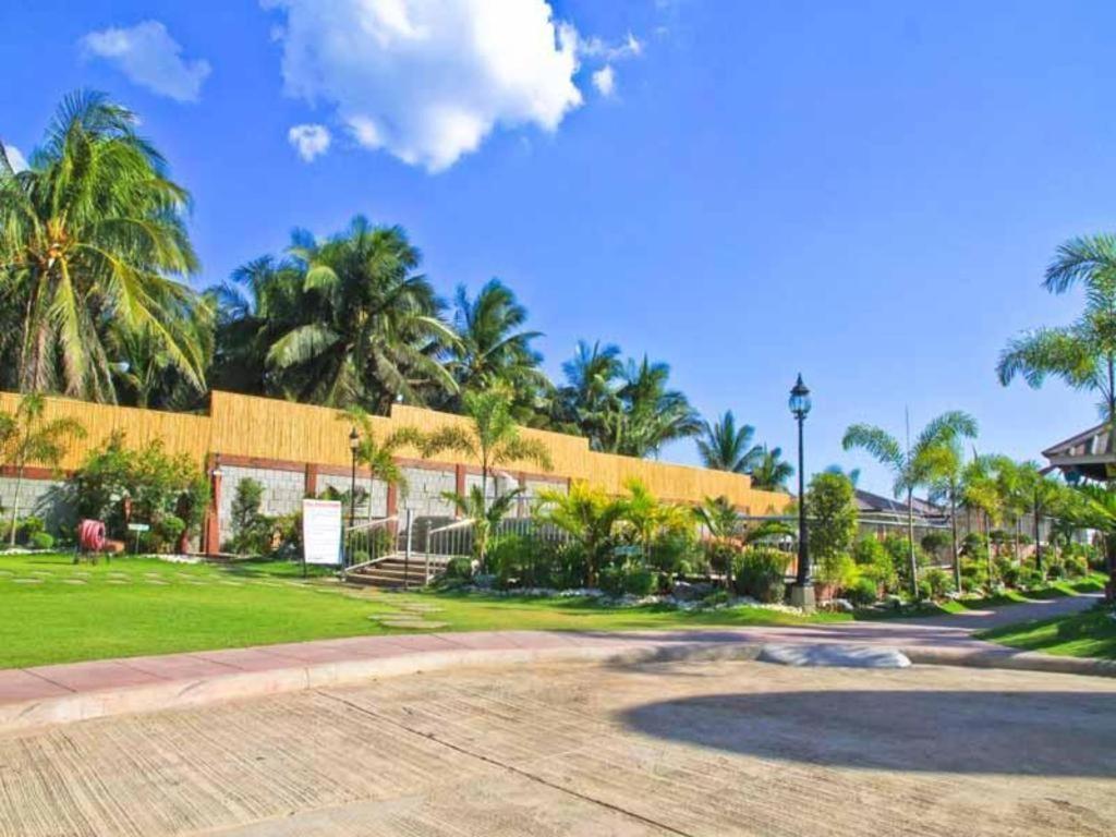 La Suena Brisa Beach Resort And Events Place Batangas Esterno foto